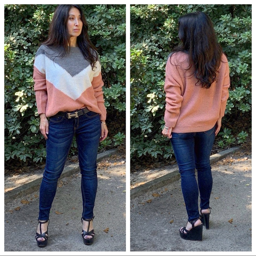 ✨LAST ONES✨Color block beautiful loose fit sweater - Picture 4 of 8